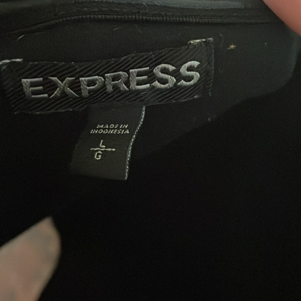 Express Top - Picture 4 of 4